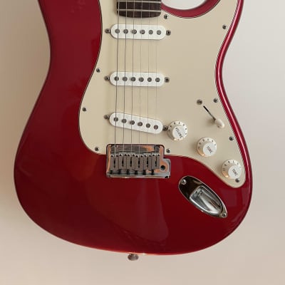Fender Standard Stratocaster with Rosewood Fretboard 2009 - 2017 - Candy Apple Red image 2
