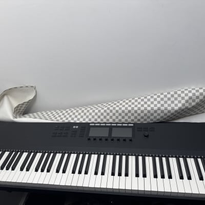 Native Instruments Komplete Kontrol S88 MK2 - Gearspace