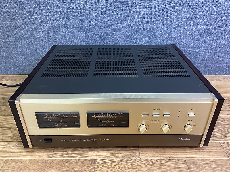 Accuphase P-300V Power Amplifier In Excellent Working Condition