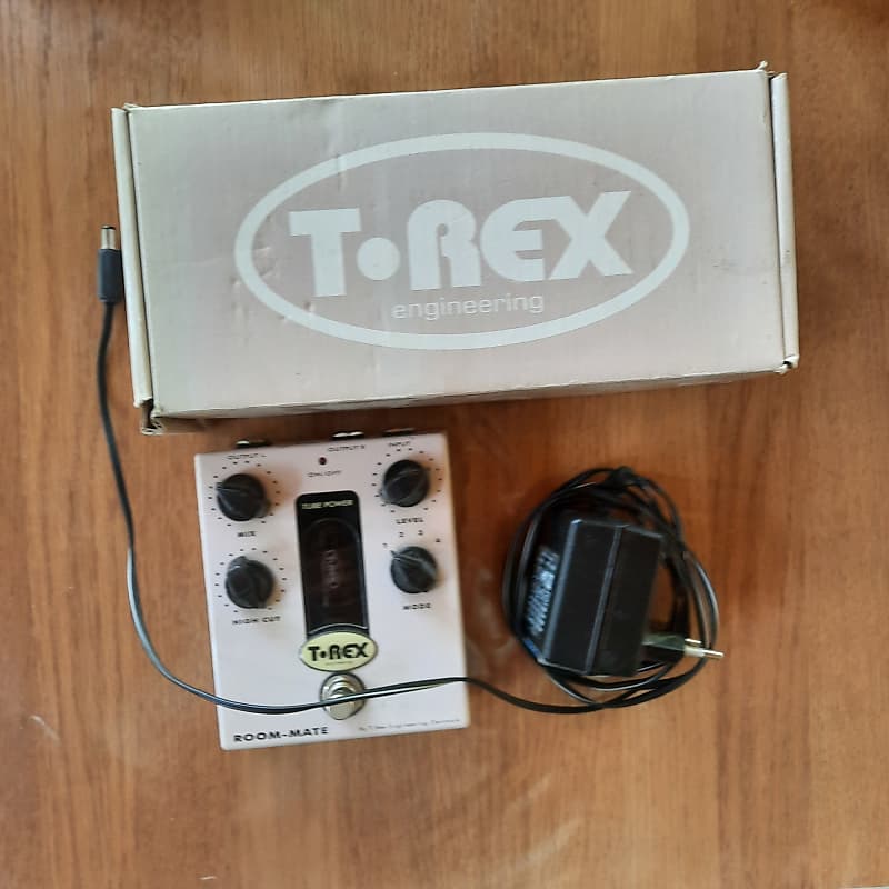 T-Rex ROOMMATE