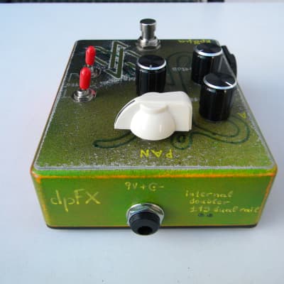 dpFX Pedals - KRAMA Parallel Blender with Pan, Boost, XLR out (can handle line level signals) imagen 4