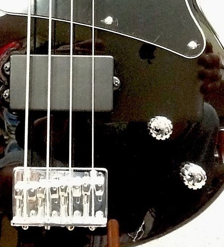 ベース Ibanez GIO GATK20 GATK20 Review: I have been Playing bass since I bought this