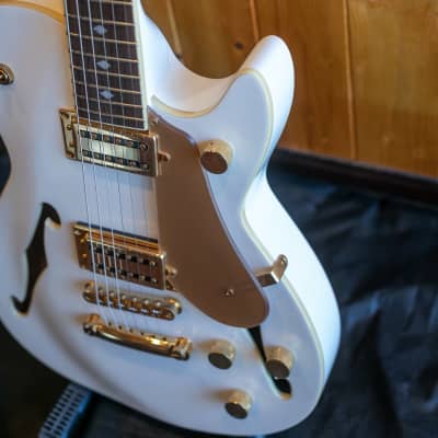 Carparelli Classico SH1 Electric Guitars - Opalescent White *showroom condition image 7