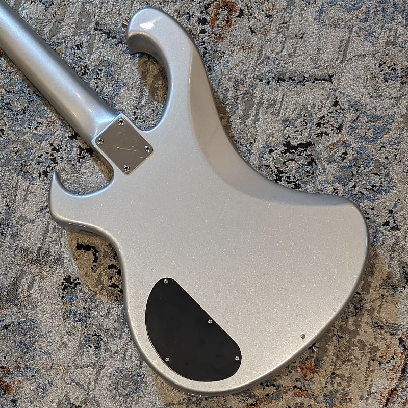 Grass Roots G-P-48 エレキベース ピエロ kohtaモデル レア】Grass Roots G-P-48 シルバー ピエロ kohtaモデル - メルカリ