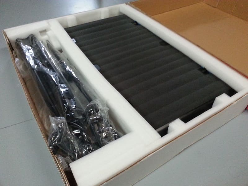SM ProAudio Mic Thing Portable Isolation Panel with heavy | Reverb