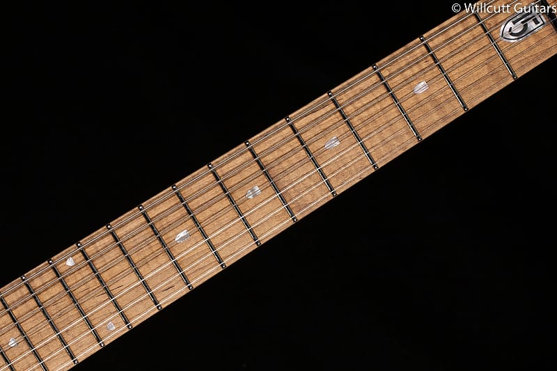 Ernie Ball Music Man JP15 7 string Tiger Eye Quilt Top (610