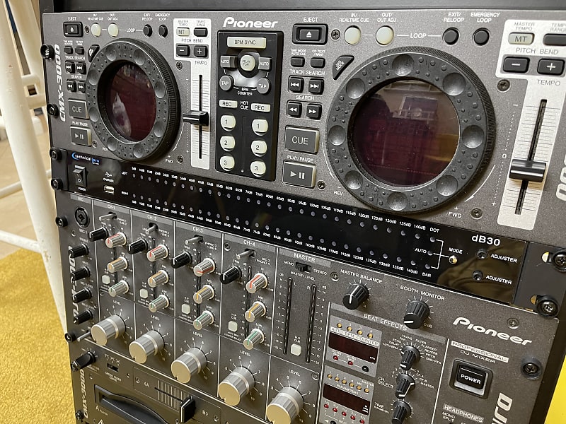 Pioneer DJM-3000 Rotary Mixer / Pioneer CMX 3000 VU Meter