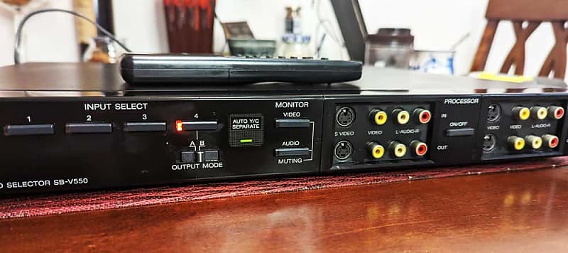 Sony SB-V550 audio selector switch with remote control, (price lowered!)