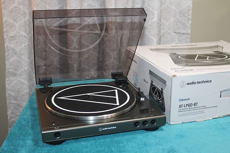 Audio-Technica AT-LPGO-BT store Wireless Turntable