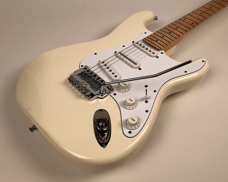 1986 Japanese Fender Contemporary Stratocaster with Original Hardshell Case image 1