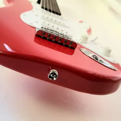 Squier Stratocaster Mini  Red image 7