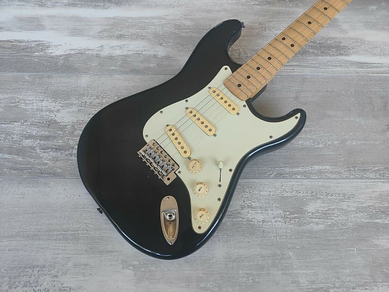 1979 Fernandes Japan FST-50 Vintage Stratocaster (Black)