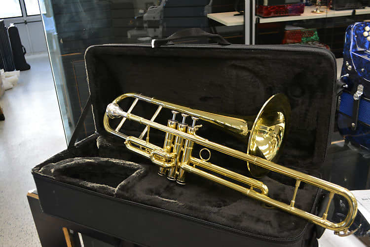 Schiller American Heritage Piston Valve Trombone Key of F Reverb