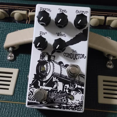 【超美品】Matthews Effects The Conductor トレモロ Matthews Effects The Conductor Optical Tremolo V2 | Reverb