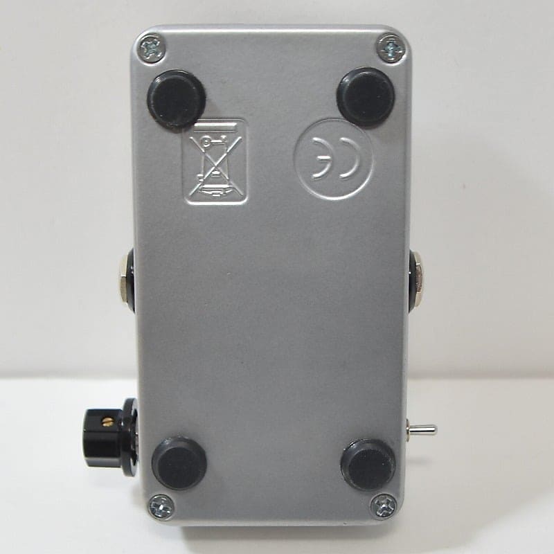 ギター JHS Pedals Triangle Muff Illuminati Mod JHS Pedals Mod Shop Illuminati treatment to the Electro