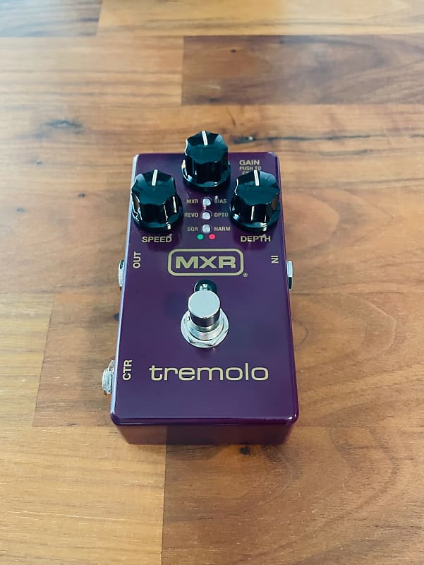 MXR M305 Tremolo