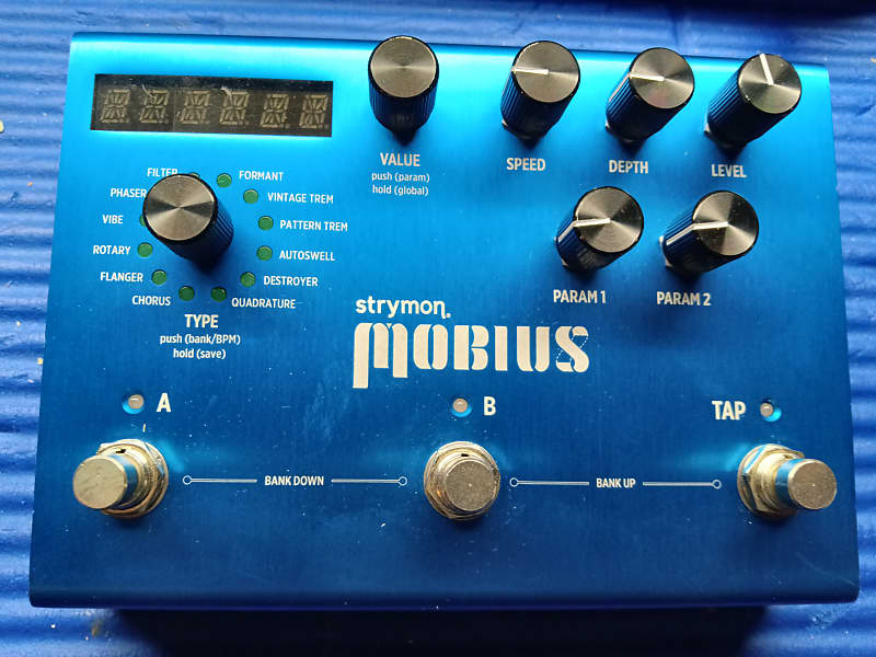 Strymon Mobius
