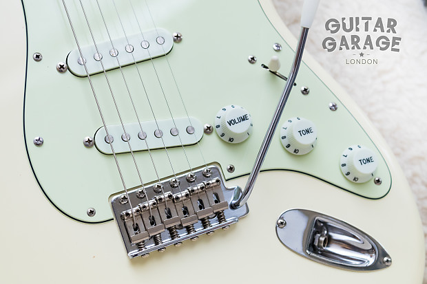 1989 Fender Japan 62 Vintage Reissue Olympic White 1989 Fender Japan 62 Vintage Reissue Olympic White
