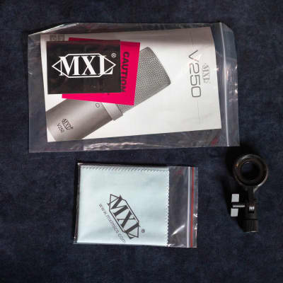 MXL V250 Condenser Microphone W/Box image 3