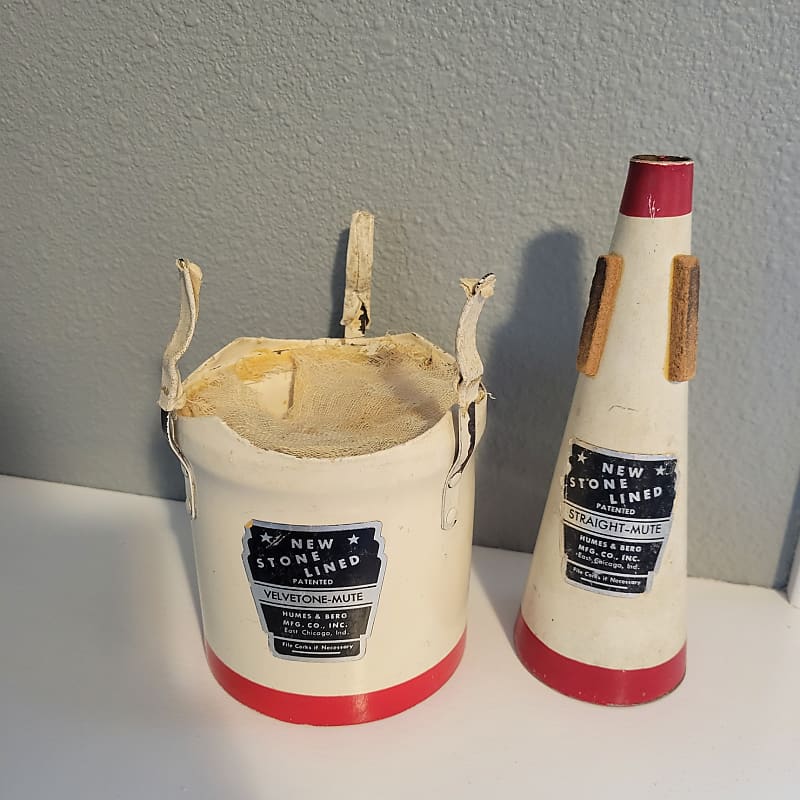 Humes & Berg Stonelined Trumpet Mutes Straight Bucket Reverb