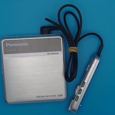 【美品】Panasonic MDプレーヤー SJ-MJ100-S Panasonic D‐SOUND ポータブルMDプレーヤー シルバー SJ-MJ100-S