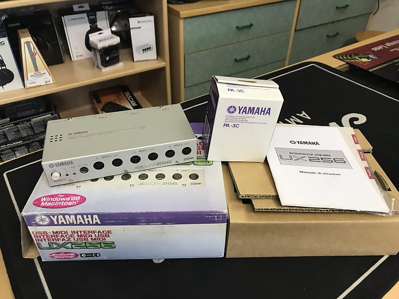 Yamaha UX256 USB midi interface