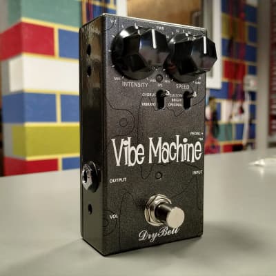 DryBell Vibe Machine V-2 *Psychedelic edition* image 2