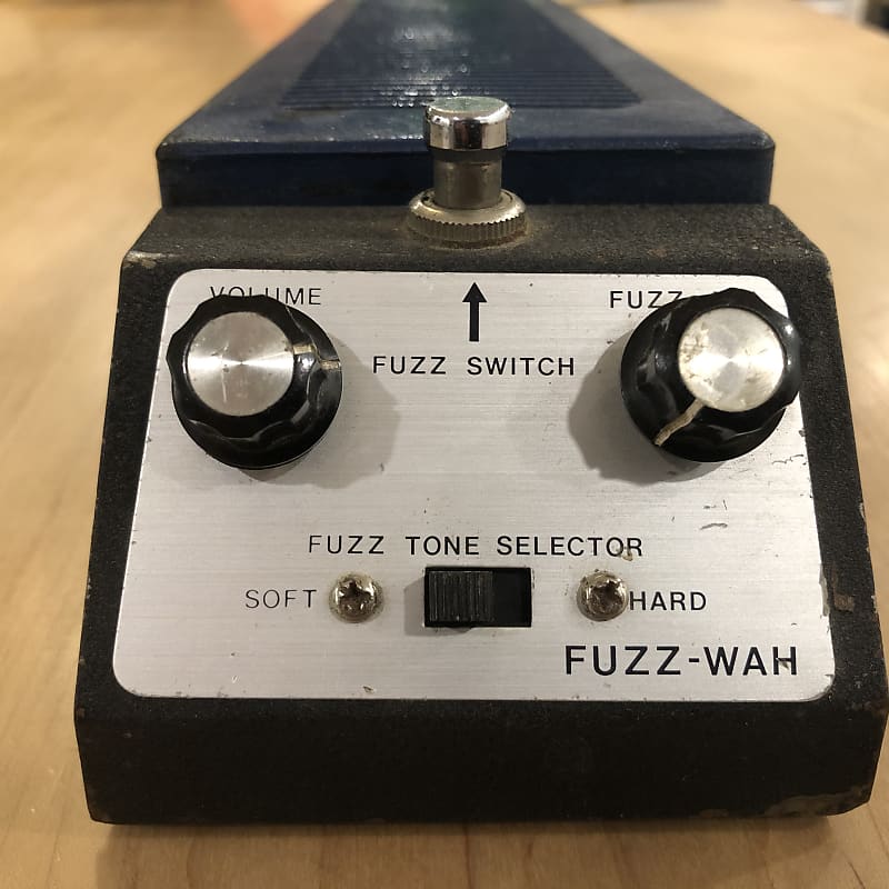 Companion(Shin-ei) Fuzzwah ギターエフェクター sddefault.jpg