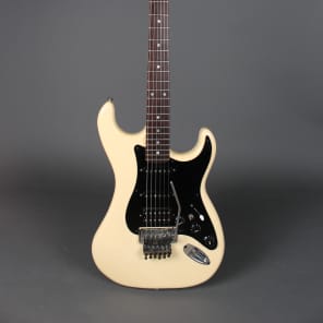 格安放出レストア❗️ESP製kramer FOCUS3000ボディで白黒フランケン Kramer Focus 3000 Black 1986 – Chicago Music Exchange