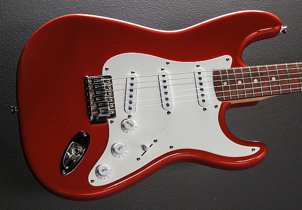 Squier bullet deals strat red