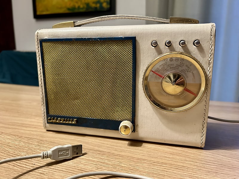 Clarville Radio 1960 Bluetooth image 1