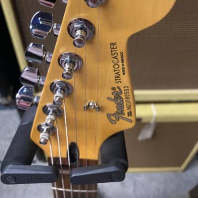 2001 Fender Standard Stratocaster - Black image 6