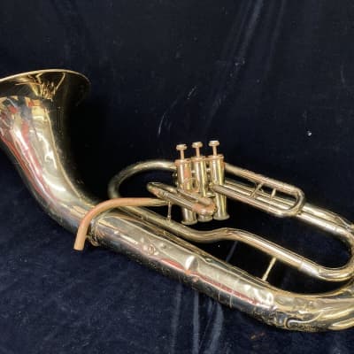Yamaha YEP 211 Bell-Front Baritone Horn with Nice Case And 
