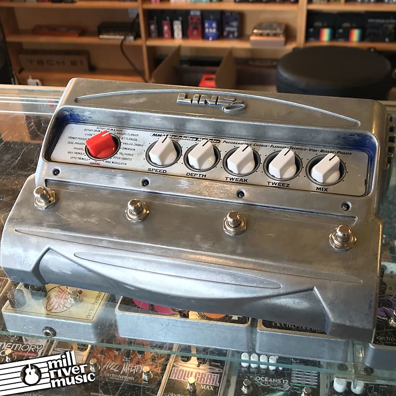 Line 6 MM4 Modulation Modeler (Silver) - Used