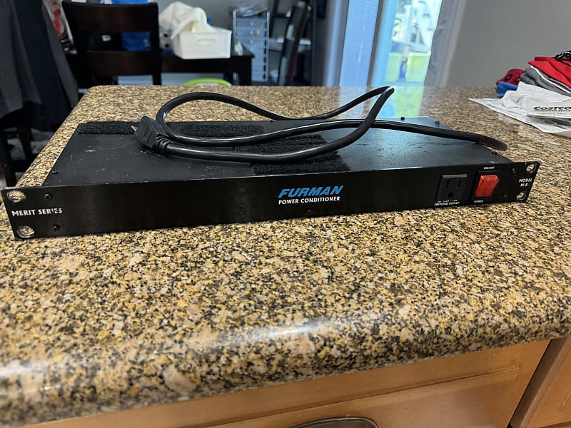 Furman M8 Merit Series Rackmount DJ PA 19” Rack Power Reverb