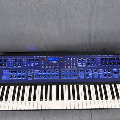 Dave Smith Instruments Poly Evolver 61-Key 4-Voice Polyphonic Synthesizer 2005 - 2011 - Blue with Wood Sides