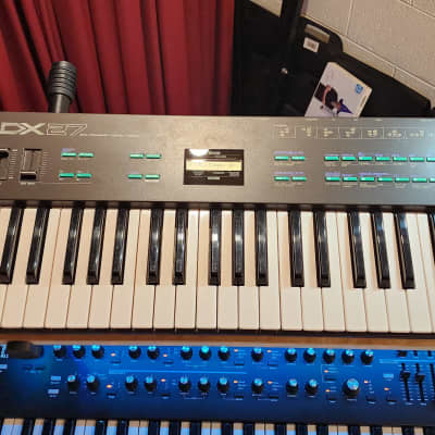 Yamaha DX27 FM Synthesizer