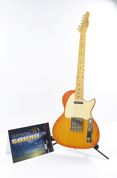 St Blues Bluesmaster II Electric Guitar - Honeyburst w/Gig
