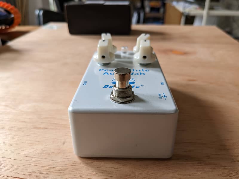 Demonfx Pearl White Autowah 2021 | Reverb Canada
