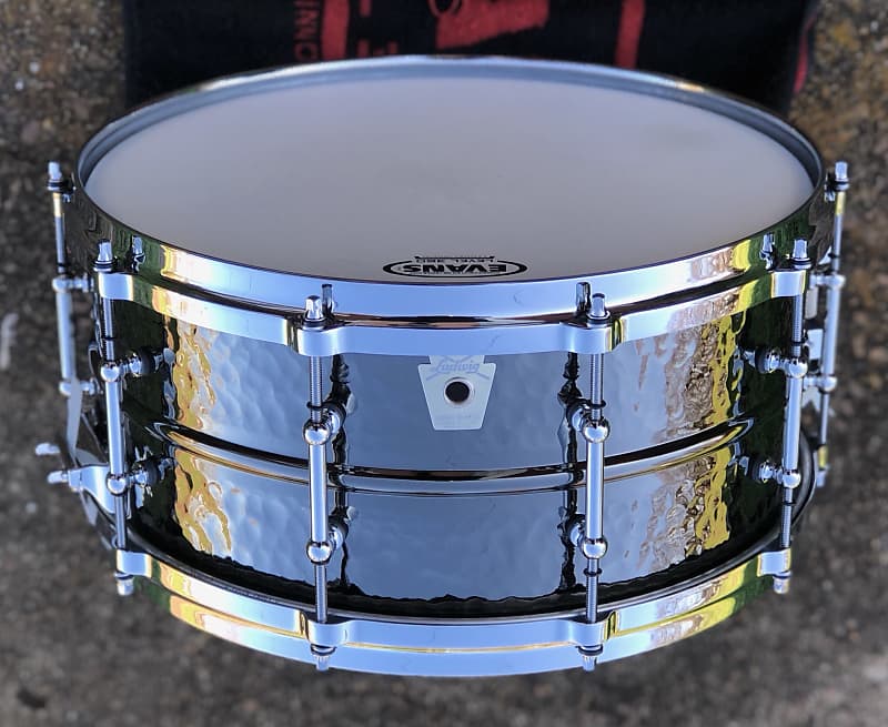 Ludwig LB417KTWM Hammered Black Beauty 6.5x14" Brass Snare Drum with Tube Lugs and P-86 Millennium Strainer image 1