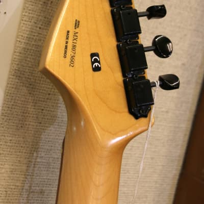 Fender USA Body/Mexico Neck Stratocaster 2018 - Yellow image 7