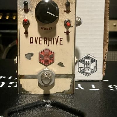 Beetronics Overhive Medium Gain Overdrive | Reverb