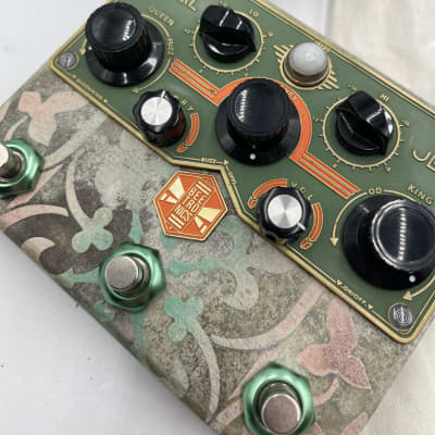SPRING STOCK UP// SUPER RARE CUSTOM PAINTED Beetronics Royal Jelly Overdrive / Fuzz image 5
