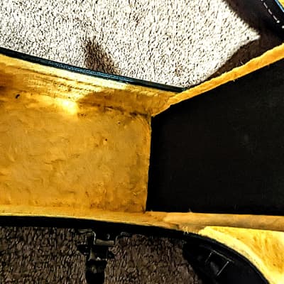 1970s SG Hardshell case - Black with Gold interior - Road worn image 6