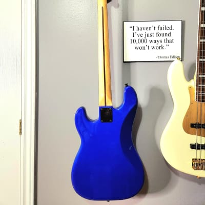 Squier 20th Anniversary P-bass - Blue image 4