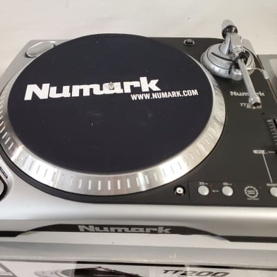 NUMARK TT-200 Hi Torque Direct Drive Turntables With Manuals