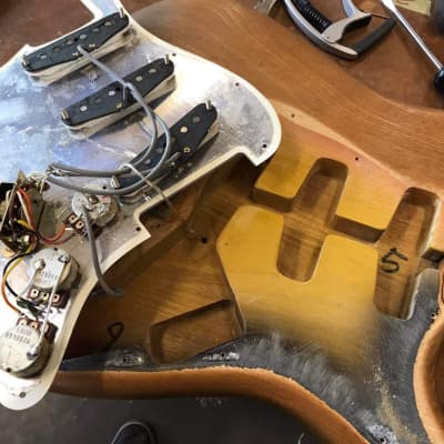77年製 Fender ストラトキャスター Greco SE-700 ST-72 77年製 Fender ストラトキャスター Greco SE-700 ST-72