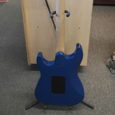 Floyd Rose Discovery Series Blue electric guitar image 3