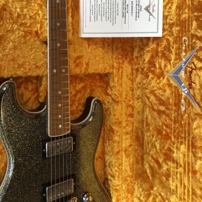 Fender Offset Stratocaster 2018 Gold/Black Sparkle Masterbuilder Apprentice Carlos Lopez image 13