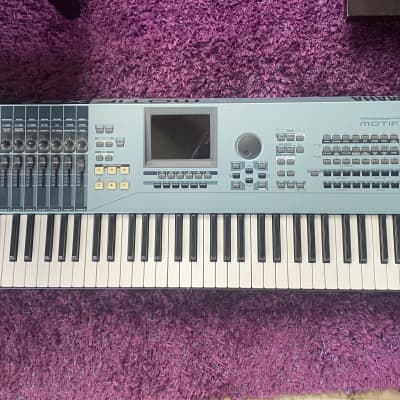 Yamaha Motif XS 7 Production Synthesizer 2000s - Gray